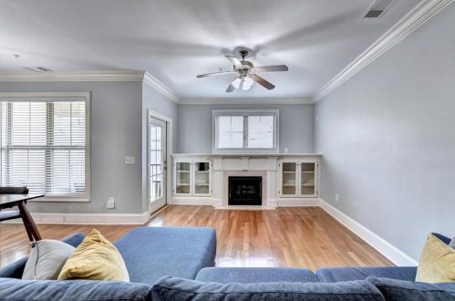 6448 Chariot St, Atlanta GA 30328-4298 exterior