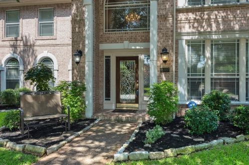 18407 Gibbons Dr, Dallas, TX 75287-5146