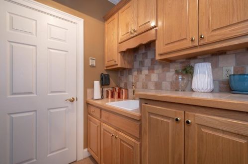 3829 Alexandria Dr, Gainesville GA 30506-4318 exterior