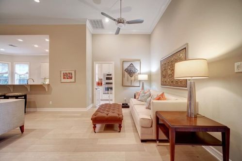 7804 Comfort Cv, Austin TX 78731-1464 exterior