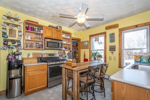 327 Middlesex St, North Andover MA 01845-3438 exterior