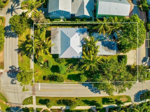 510 3 Ave, Naples FL 34102-6315 exterior