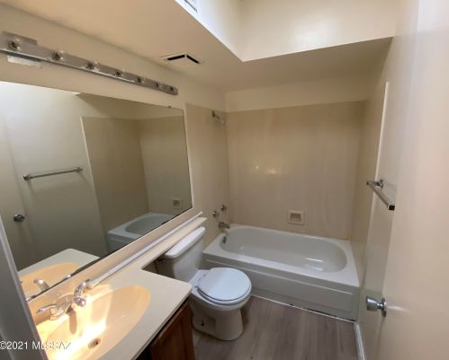 254 Pastime Rd, Tucson AZ 85705-3399 exterior