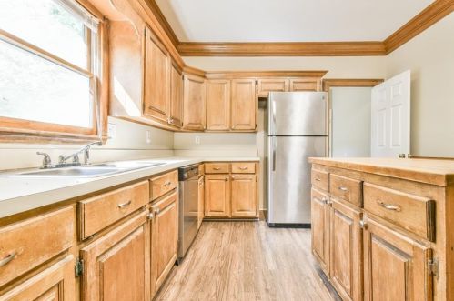 3032 Chesterfield Ct, Lithonia GA 30039-4683 exterior