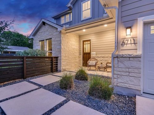 6711 Daugherty St, Austin TX  78757-2321 exterior