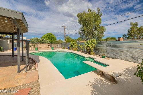 5441 7 St, Tucson AZ 85719-5410 exterior