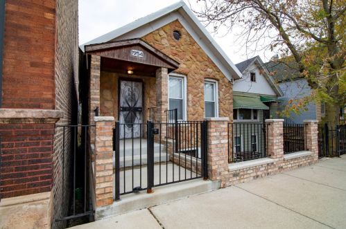 1954 21st Pl, Chicago IL  60608-4202 exterior
