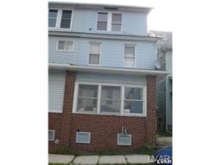 125 4th St, Slatington, PA 18080-1704