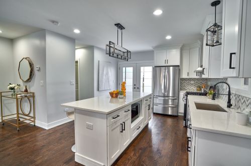 4452 Leland Ave, Chicago IL  60630-4043 exterior