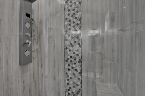 7351 Michigan Ave, Chicago IL 60619-5603 exterior