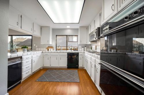 5 Cypress Ct, Millbrae CA 94030-1713 exterior