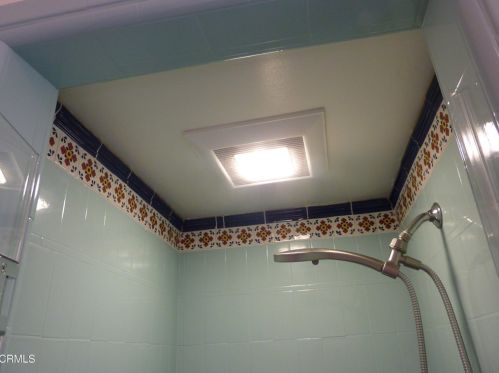 636 5 St, Oxnard CA 93030-6520 exterior