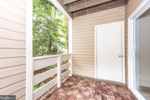 240 Reynolds St, Alexandria VA 22304-4458 exterior