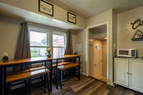 214 80th St, Milwaukee WI  53214-1419 exterior