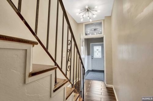 161 St, Union City NJ 07087-5439 exterior