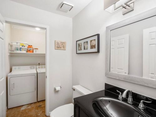 504 Dunwoody Chace, Atlanta GA 30328-6009 exterior