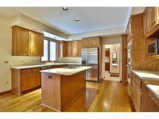 1634 Quail Ridge Cir, Saint Paul, MN 55125-8835