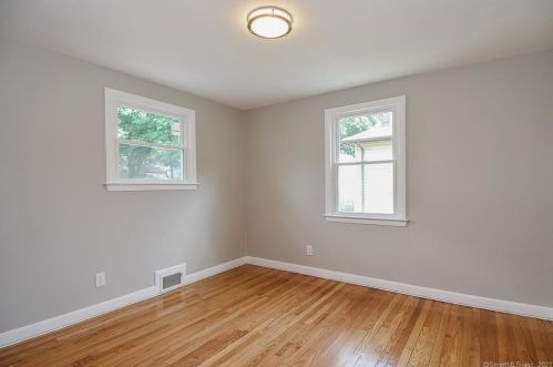 322 Glen St, New Britain CT  06051-3406 exterior