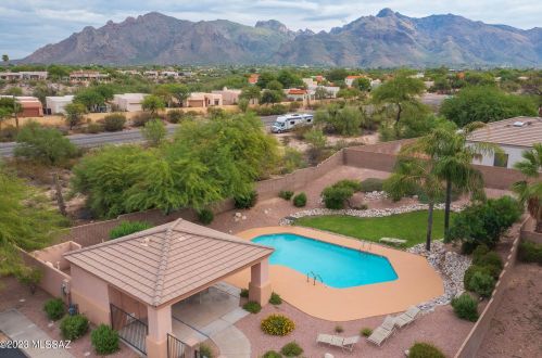 354 Camino Lomas, Tucson AZ 85704-6977 exterior