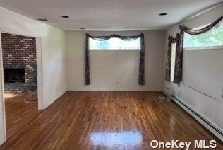 21 Hemingway Dr, Huntington Station NY  11746-5907 exterior