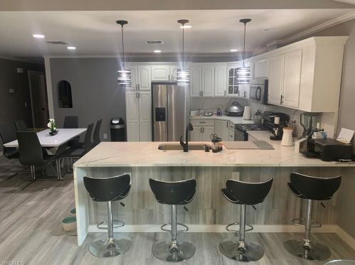 754 105 Ave, Naples FL 34108-1842 exterior