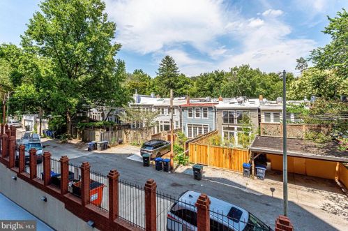 2725 Connecticut Ave, Washington DC  20008-5300 exterior