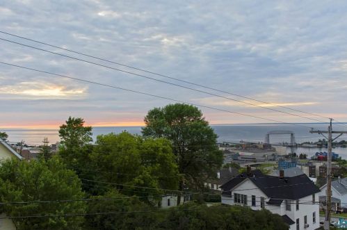 321 8th Ave, Duluth MN 55802-2606 exterior