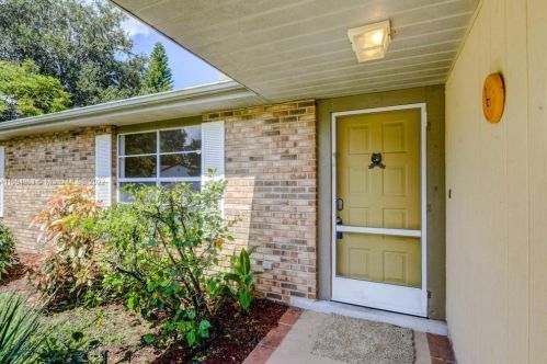 681 College Park Rd, Fort Pierce FL 34953-3330 exterior