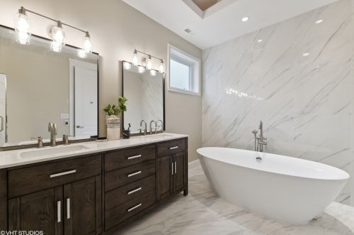 2514 Marshfield Ave, Chicago IL 60614-1907 exterior