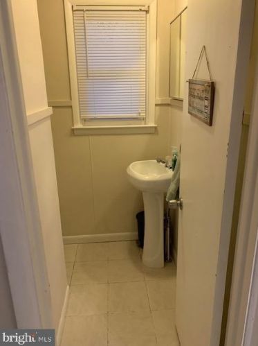 427 Springfield Ave, Camden NJ 08110-2848 exterior