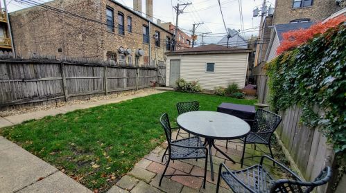 3145 Clifton Ave, Chicago IL  60657-3314 exterior