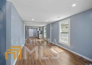 137 Arcadia Cir, Atlanta GA  30314-2305 exterior