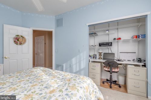 77 Warwick Way, Southampton NJ 08088-1150 exterior