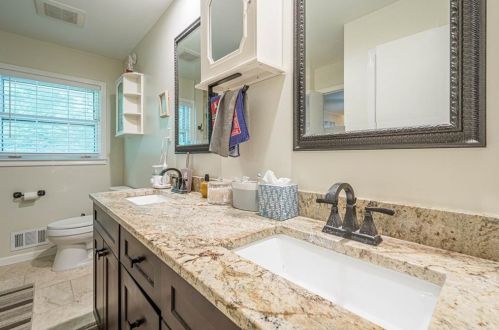 4882 Cambridge Dr, Atlanta GA 30338-5049 exterior