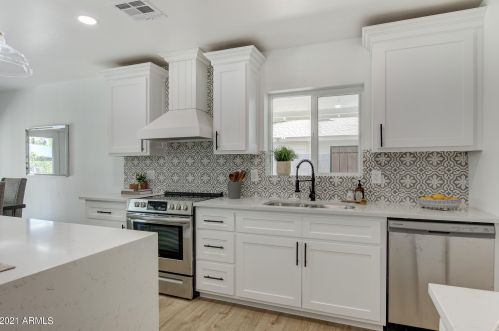 5612 19th St, Phoenix AZ  85016-3007 exterior