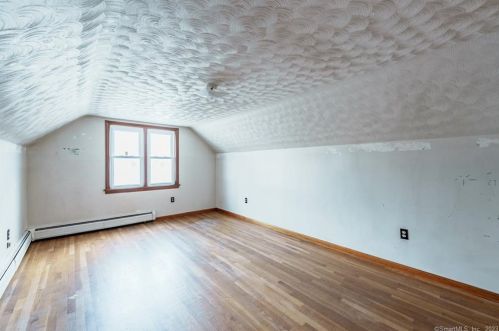 22 Orch Hl Dr, Enfield CT 06082-4313 exterior