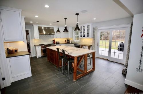 173 Norwalk Rd, Norwalk CT 06850-4410 exterior