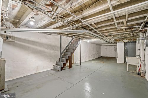 7016 Limekiln Pike, Philadelphia PA 19138-3130 exterior