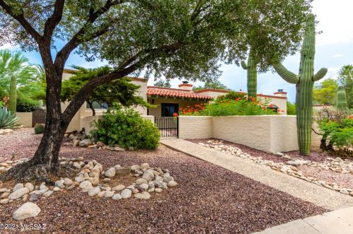 6370 Orange Tree Dr, Tucson, AZ 85704-3955