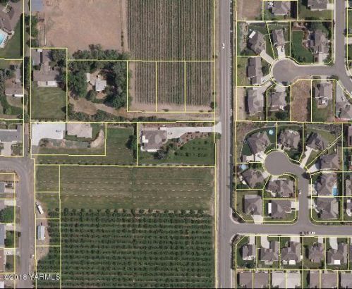 219 76 Ave, Yakima WA  98903-3212 exterior