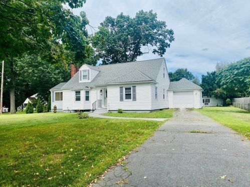 42 Sherwood Rd, Springfield, MA 01119-2952