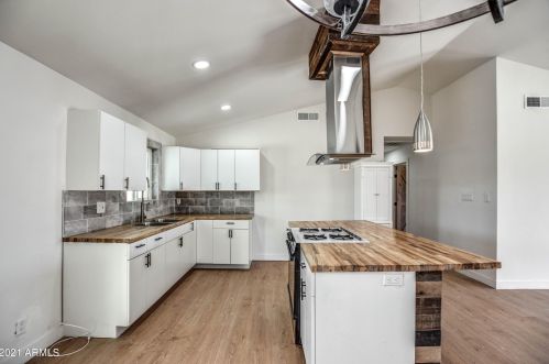 12224 26 Dr, Phoenix AZ 85017-3606 exterior