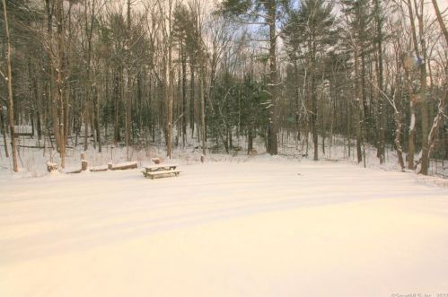 142 Hl Rd, Torrington CT 06790-2337 exterior