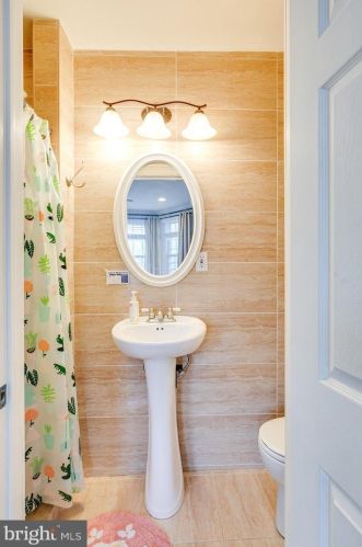 514 Martin St, Philadelphia PA 19146-1822 exterior