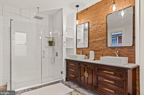 460 Queen St, Lancaster PA  17603-5618 exterior