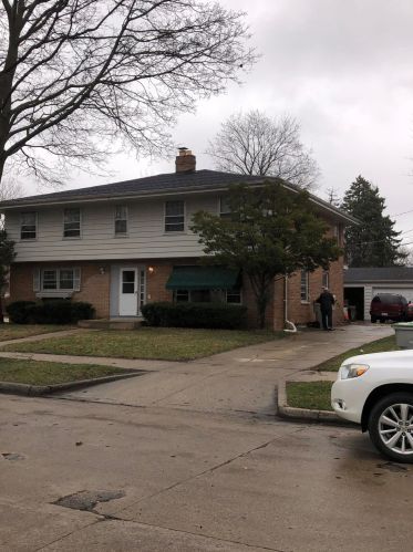 4626 52nd St, Milwaukee, WI 53218-5001