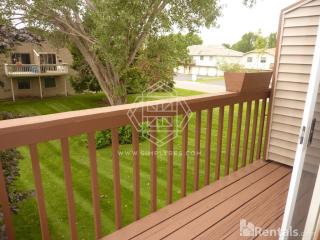 736 Parkside Dr, Saint Paul MN  55127-3654 exterior