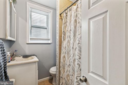 3136 Gaul St, Philadelphia PA 19125-2720 exterior