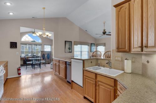 5 Barcelona Ct, Lakehurst NJ  08759-6060 exterior