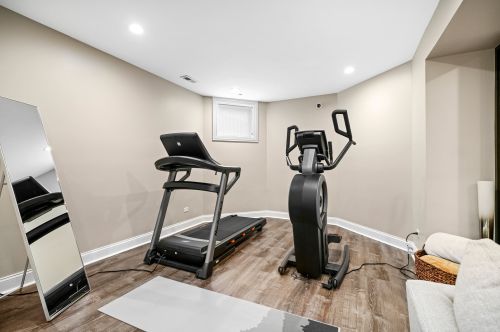 3753 Tripp Ave, Chicago IL 60803-1832 exterior